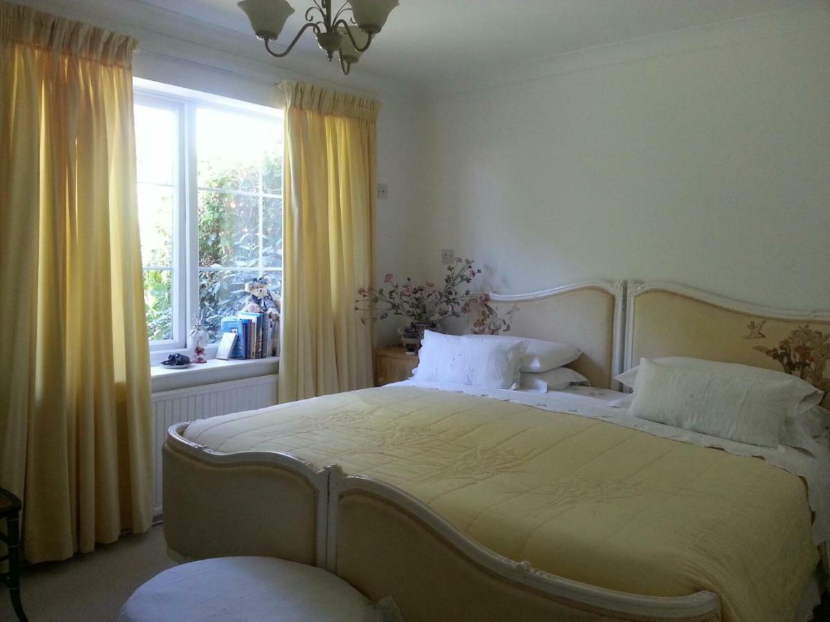 באנגי Folly Studio Bed And Breakfast מראה חיצוני תמונה